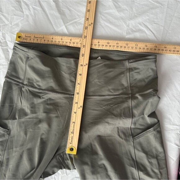 Lululemon Align High-Rise Crop Leggings 19" Women's Sz 12 Green Twill Nulu Yoga - Picture 9 of 12